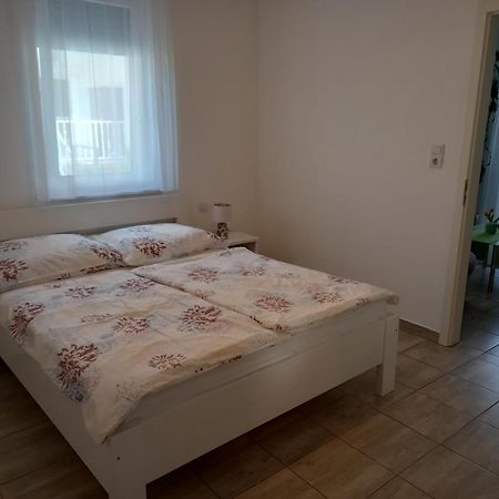 Orchidea Apartman Mosonmagyaróvár Buitenkant foto