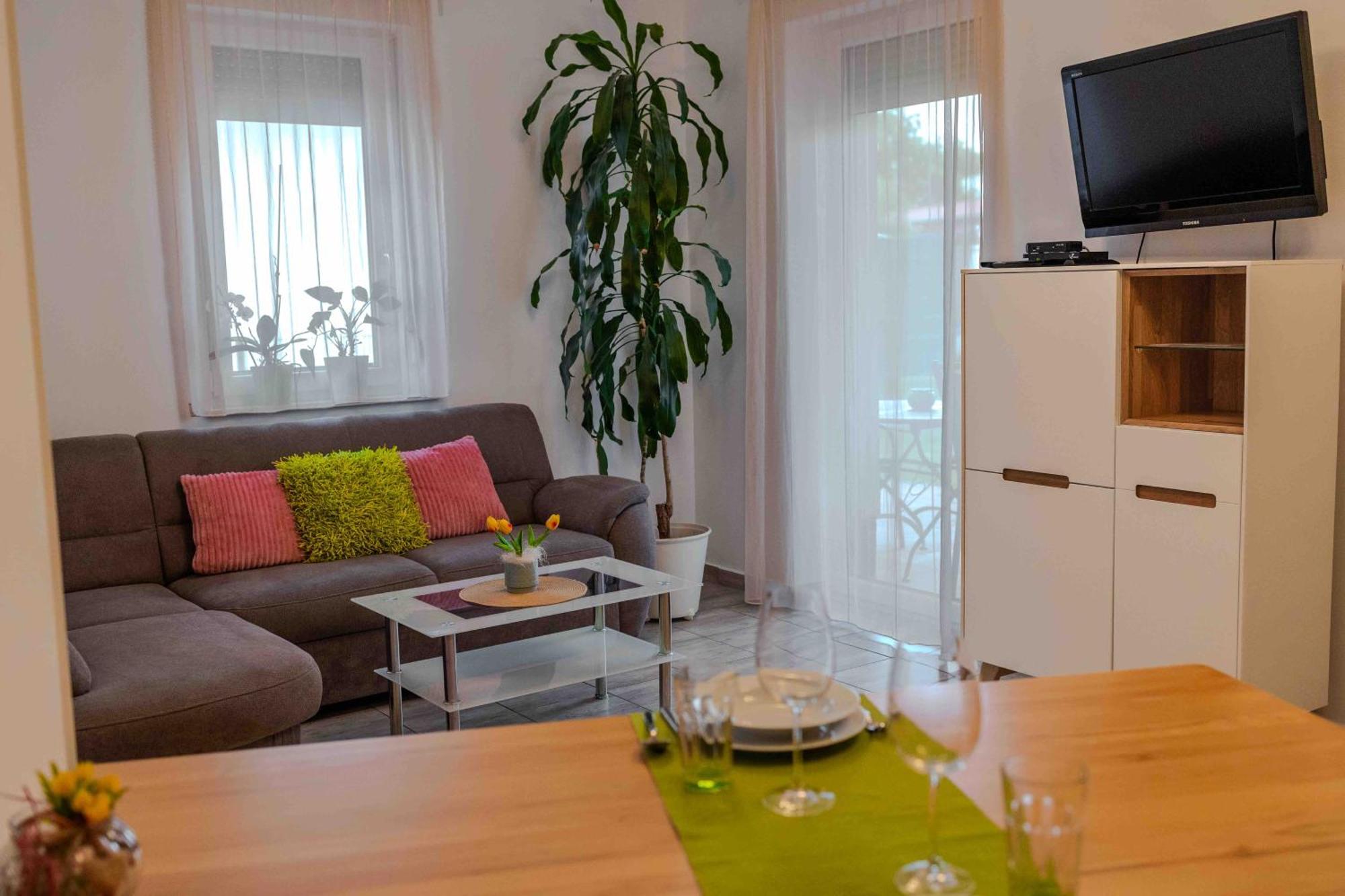 Orchidea Apartman Mosonmagyaróvár Buitenkant foto